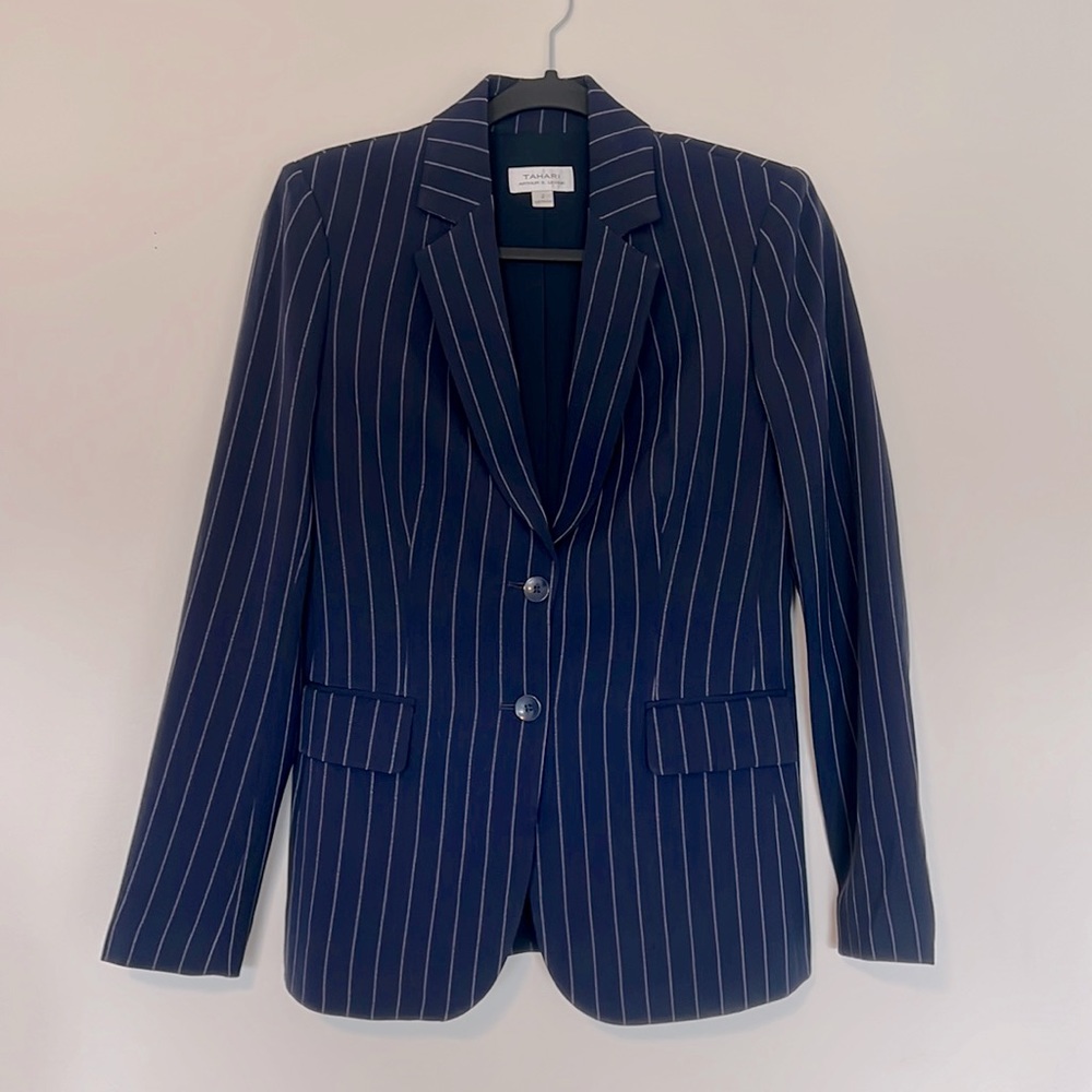 Tahari Blazer